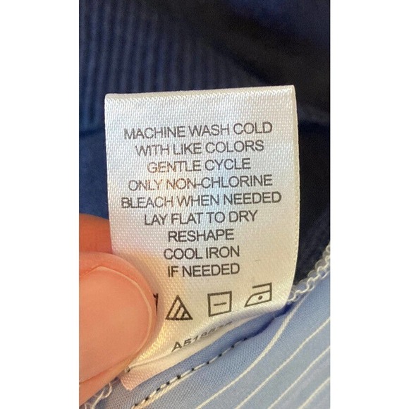 NEW Laurie Felt Side Pleat Mixed Media Sweater Size Medium Women’s Navy - Picture 5 of 9